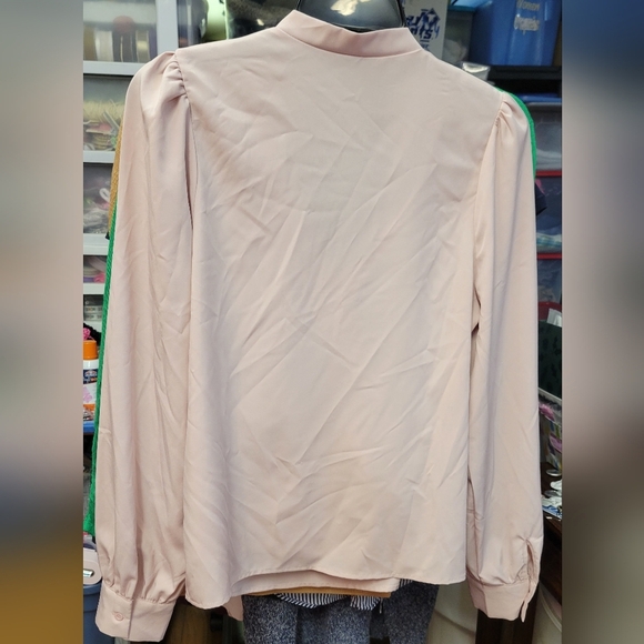 Schein Small Size 4 Blush Wrap Top - Picture 7 of 8